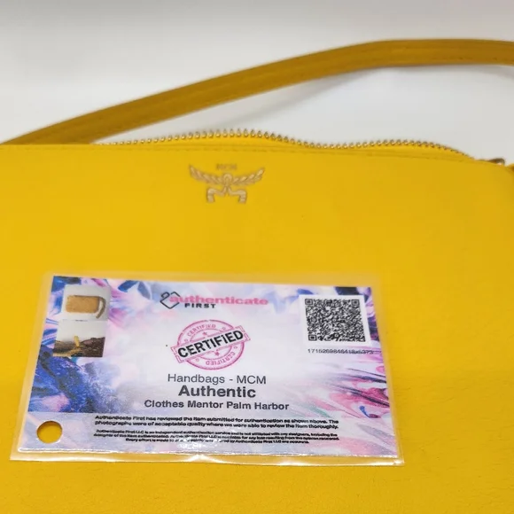 MCM San Marcos Liz Shopper Yellow Leather Pochette - Picture 9 of 12